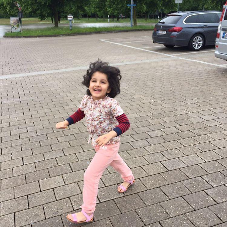 Mahesh Daughter Sitara Ghattamaneni Rare & Unseen Photos