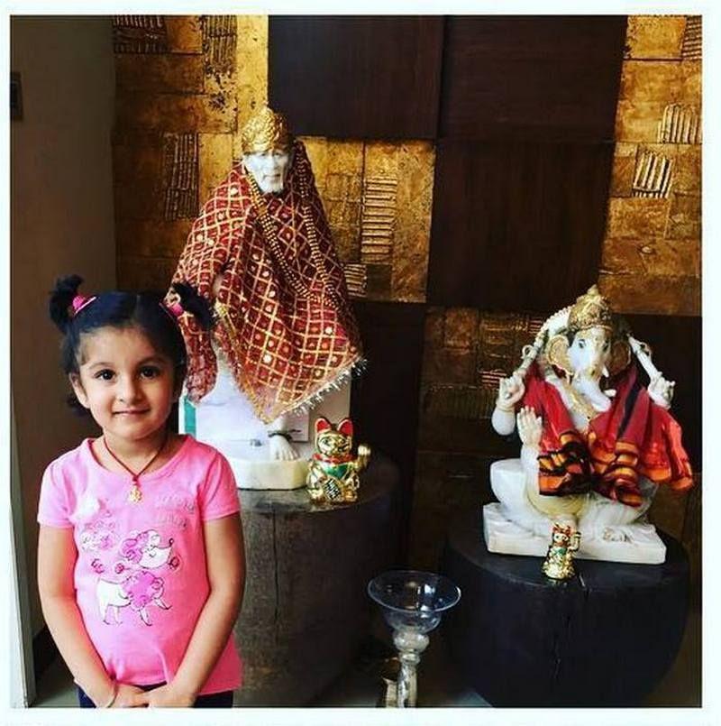Mahesh Daughter Sitara Ghattamaneni Rare & Unseen Photos