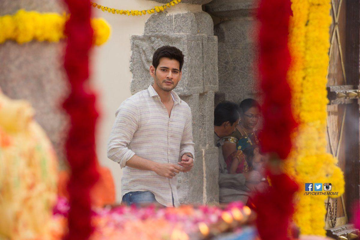 Mahesh's SPYDER Movie New Working Photos & Posters