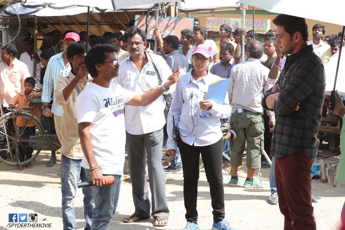 Mahesh's SPYDER Movie New Working Photos & Posters