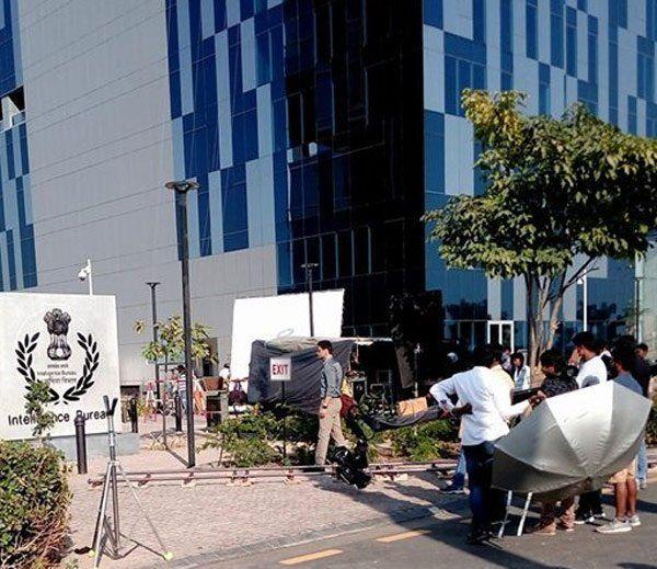 Mahesh's SPYDER Movie New Working Photos & Posters