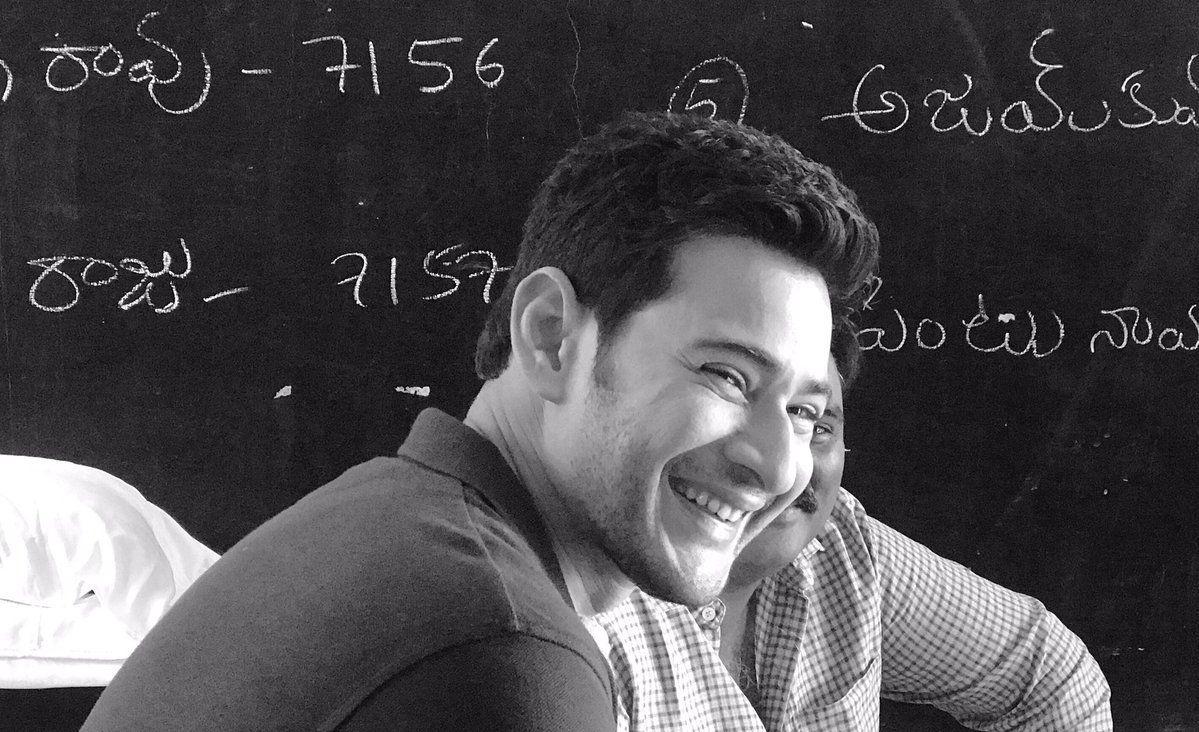 Mahesh's SPYDER Movie New Working Photos & Posters
