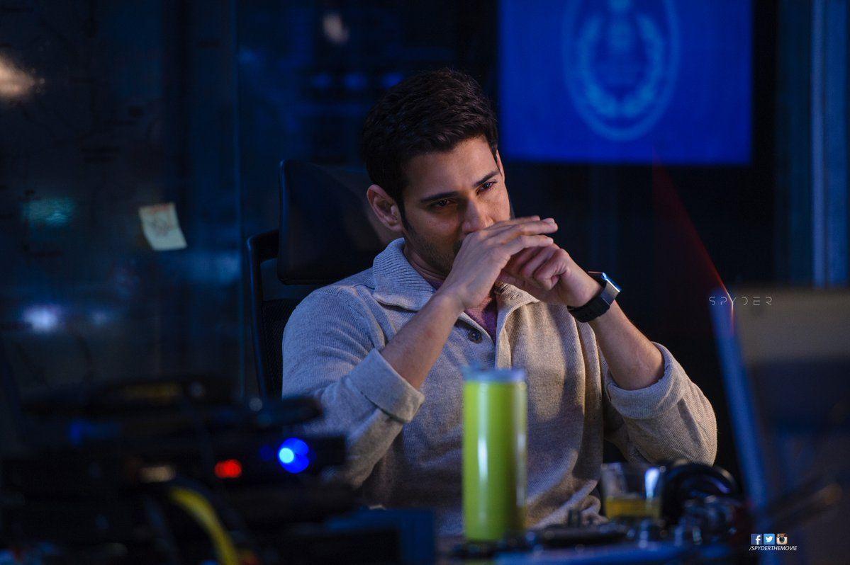 Mahesh's SPYDER Movie New Working Photos & Posters