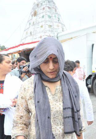 Mahesh wife Namratha Visit Tirumala Temple