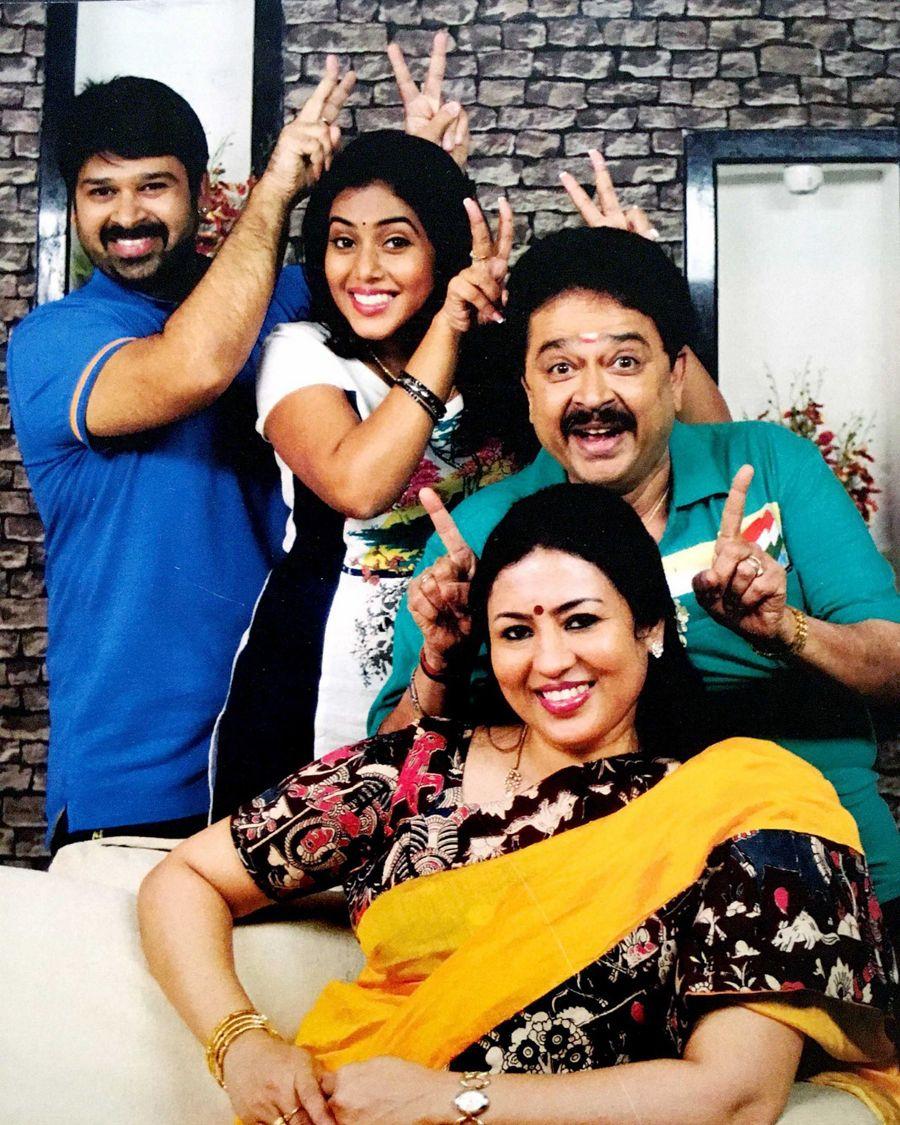 Manal Kayiru 2 Movie Latest Stills