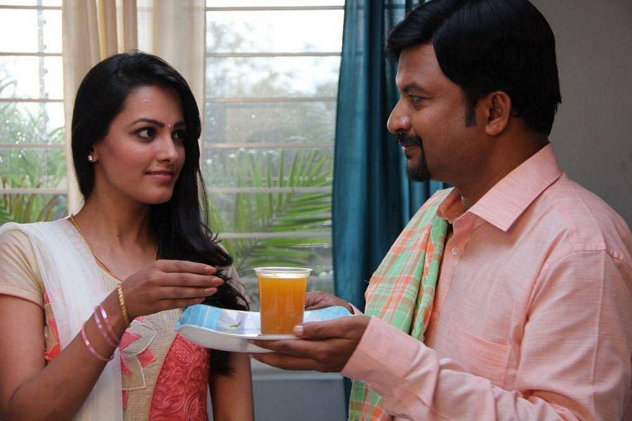 Manalo Okkadu Telugu Movie Stills