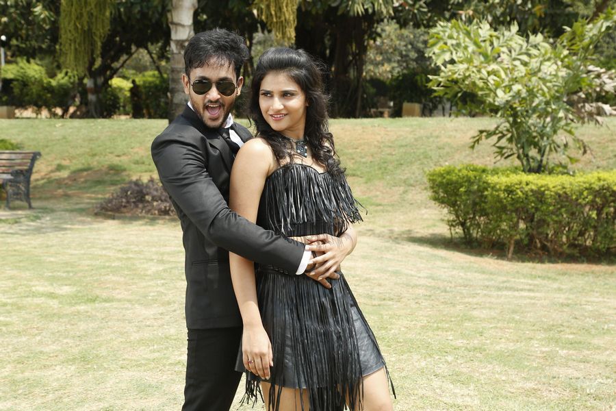 Manasainodu Movie New Stills 