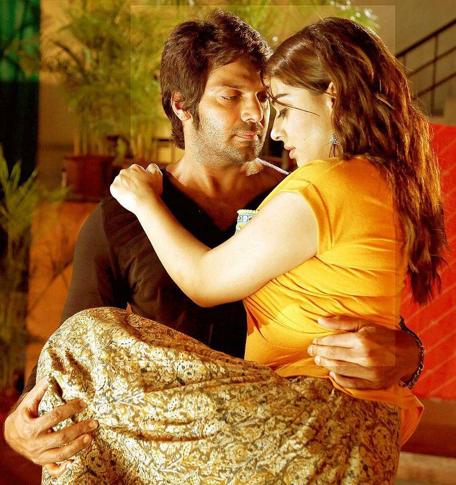 Mande Suryudu Telugu Movie Stills