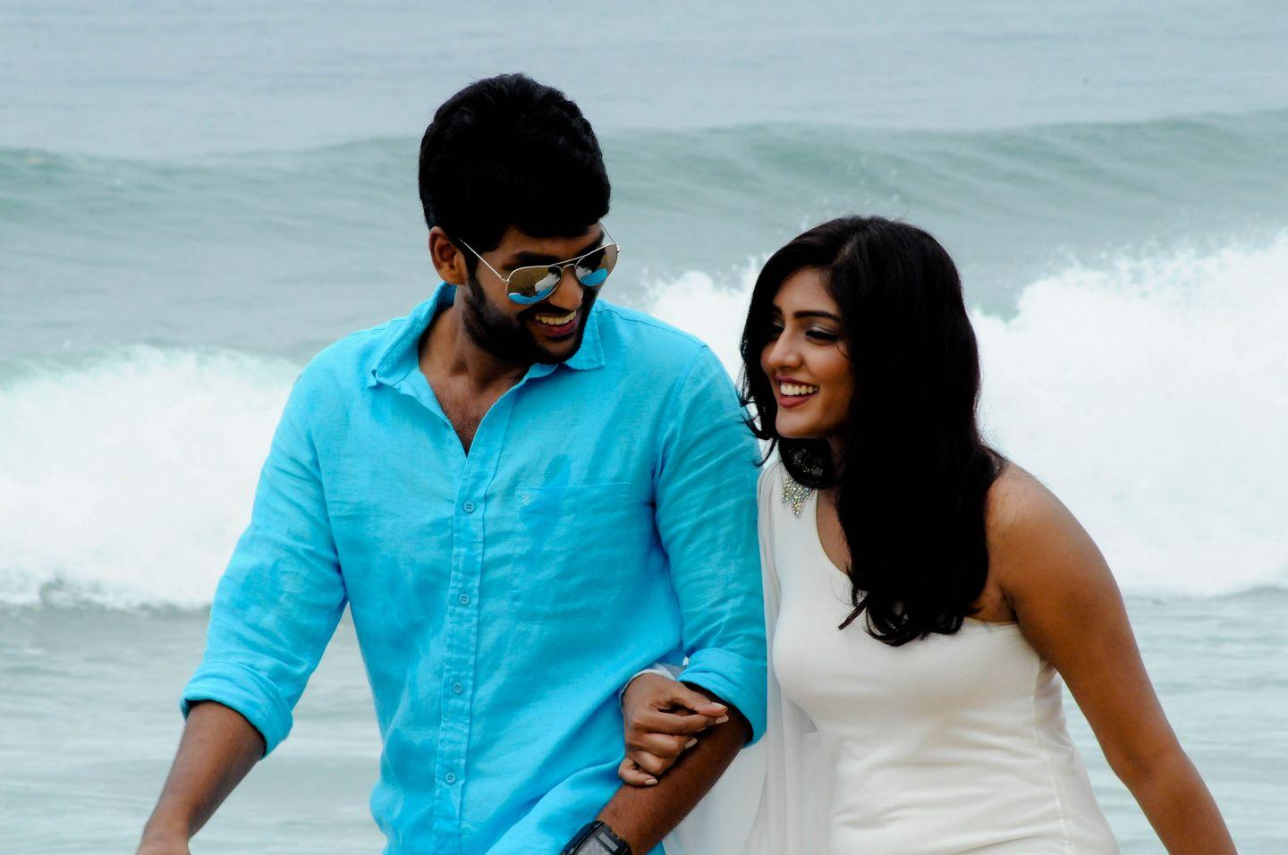 Mayya Mall Movie Latest Photos