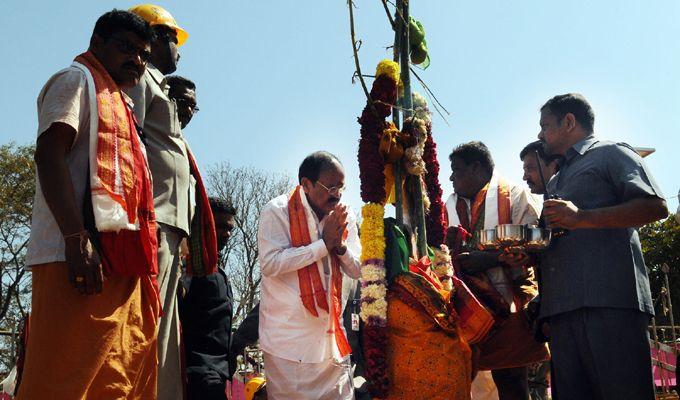 Medaram Sammakka Sarakka Jatara Highlights 2018 Photos