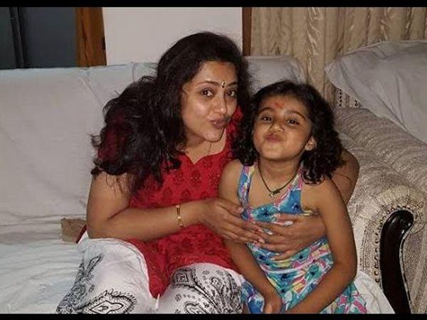 Meena's Daughter Nainika Cute & Adorable Photos Collection