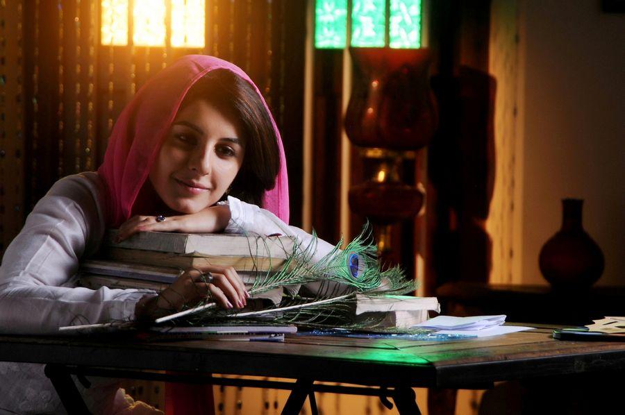 Meendum Oru Kadhal Kadhai Movie Latest Stills