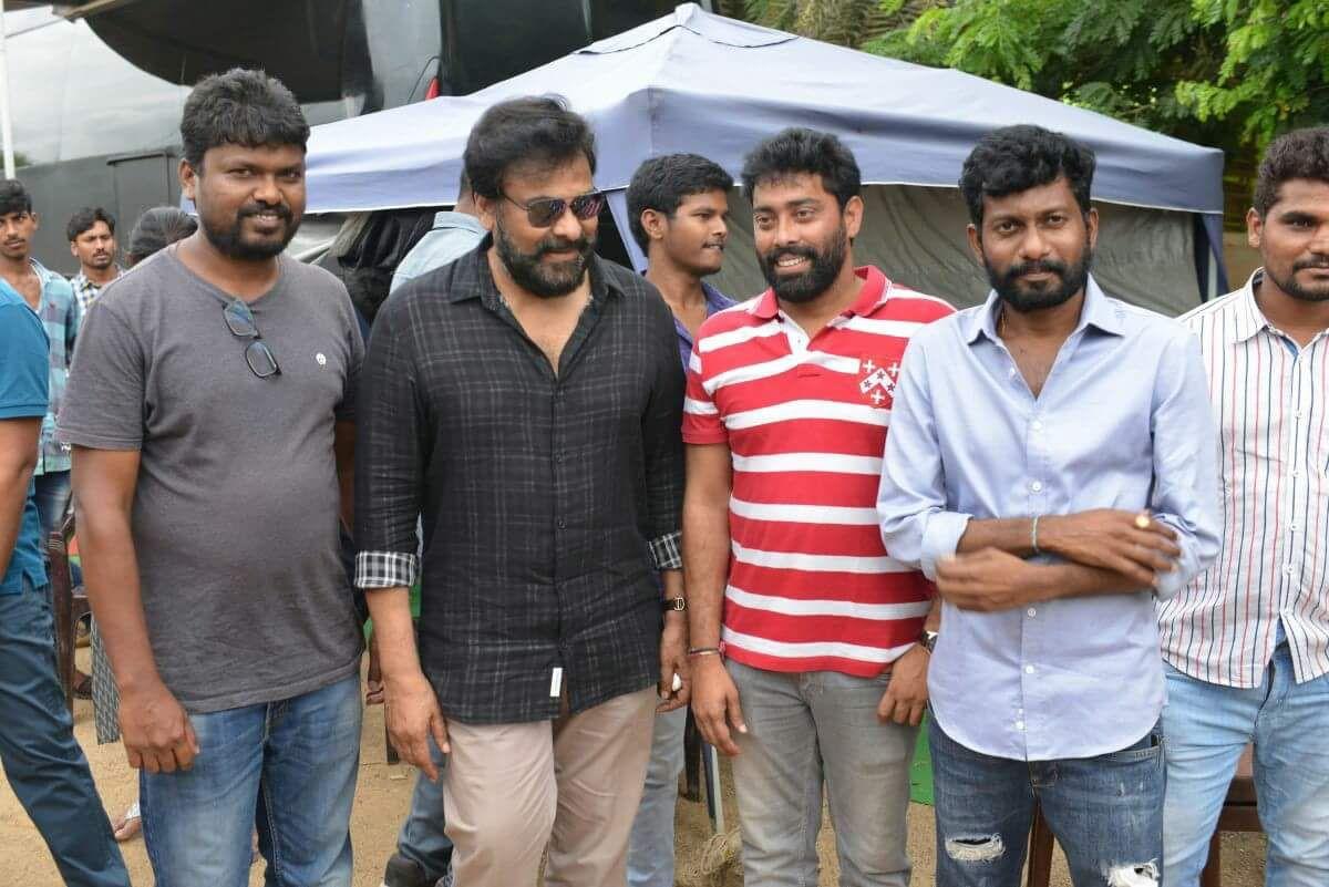 Megastar Chiranjeevi & Rajamouli at Rangasthalam 1985 Movie Sets Photos