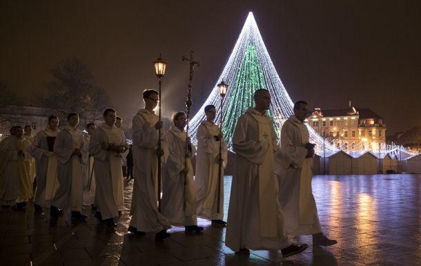 Merry Christmas 2017: Here’s how the world is celebrating X-mas!