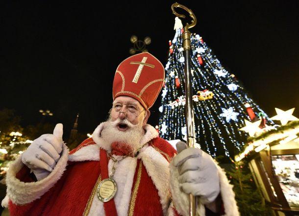 Merry Christmas 2017: Here’s how the world is celebrating X-mas!