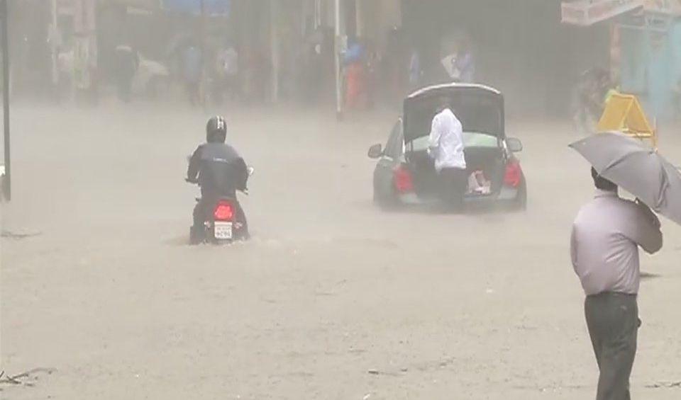 Mumbai Deluge - Here's what's happening in the city