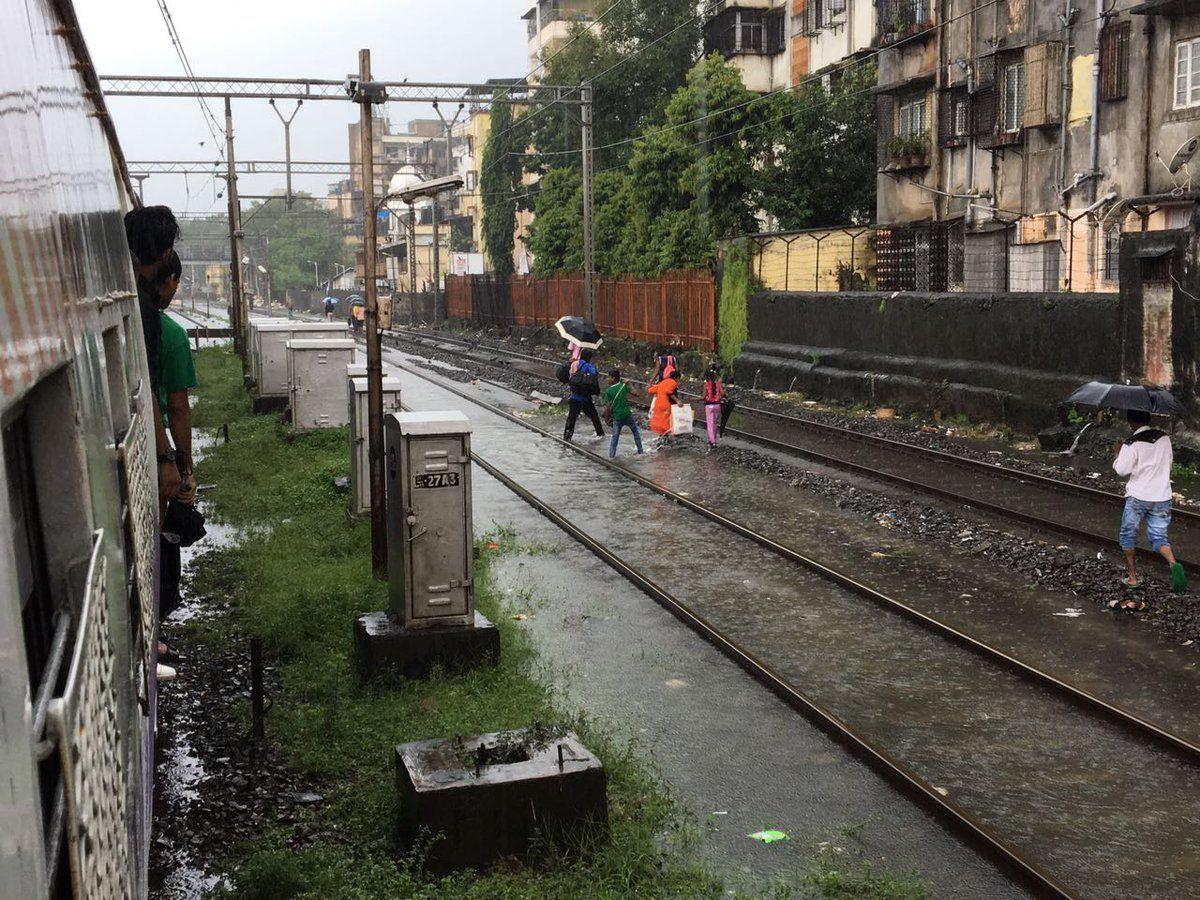 Mumbai Deluge - Here's what's happening in the city