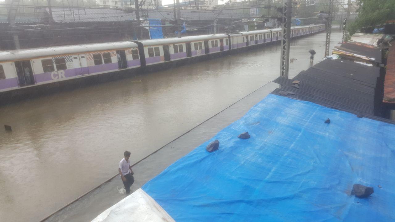 Mumbai Deluge - Here's what's happening in the city