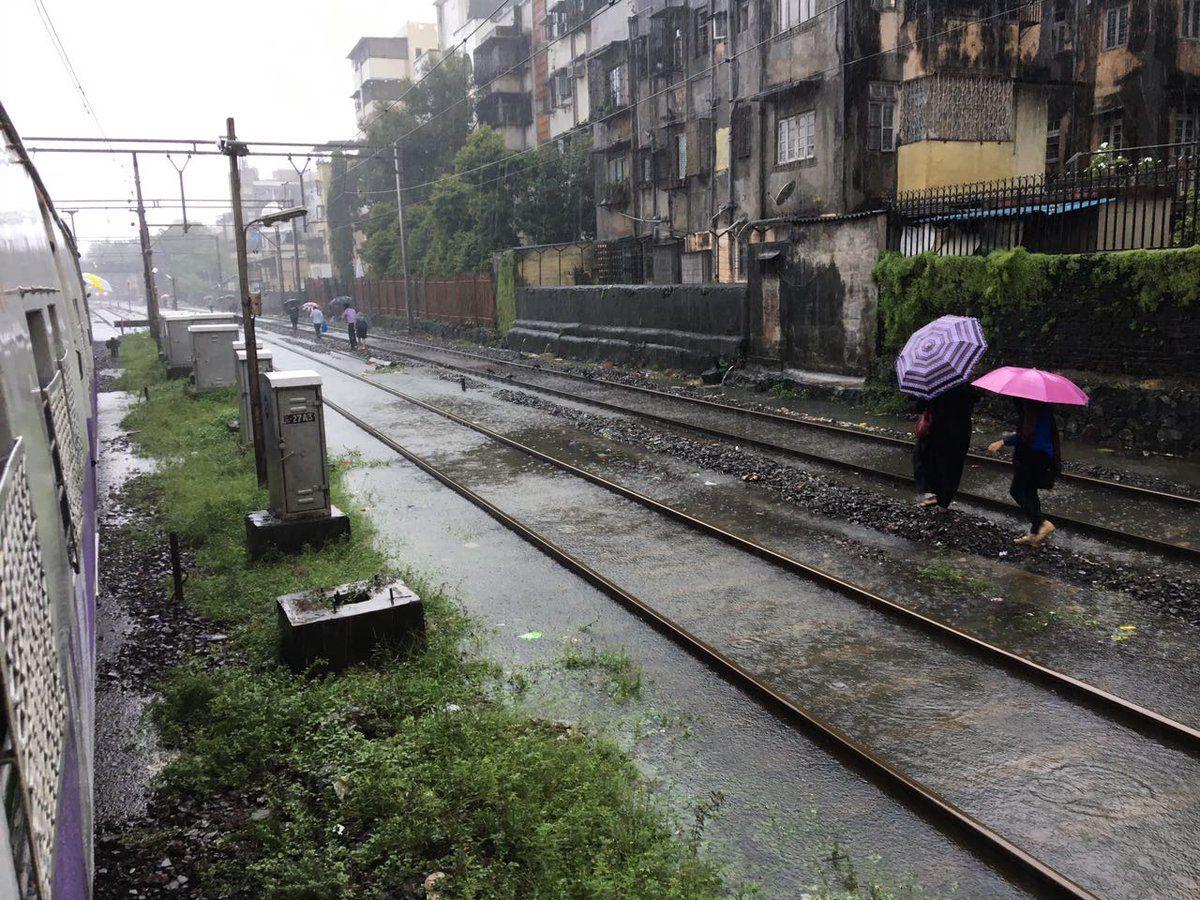 Mumbai Deluge - Here's what's happening in the city