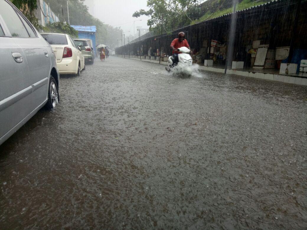 Mumbai Deluge - Here's what's happening in the city