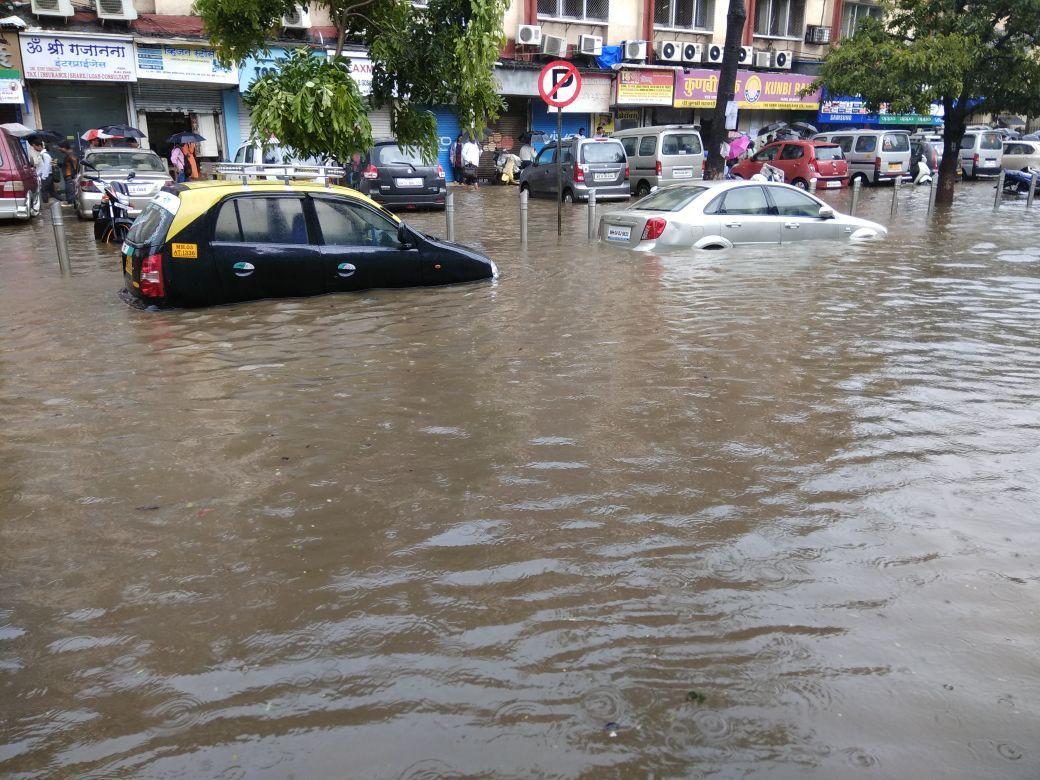 Mumbai Deluge - Here's what's happening in the city