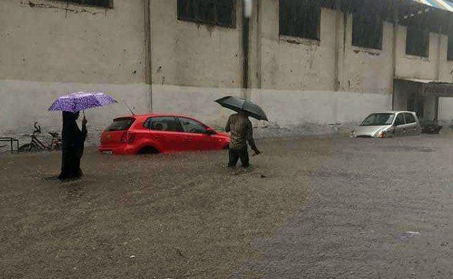 Mumbai Deluge - Here's what's happening in the city