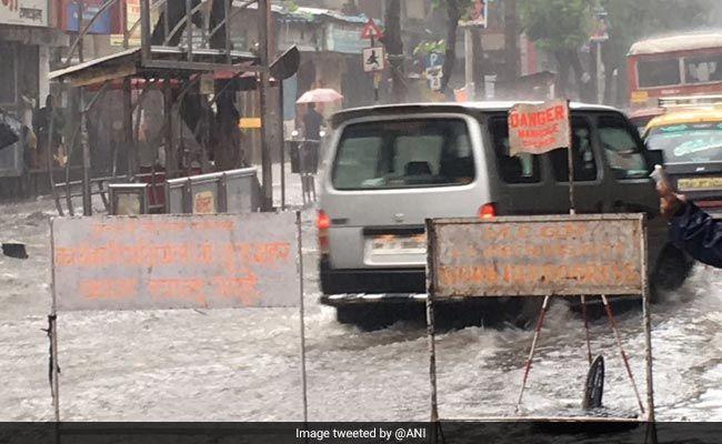 Mumbai Deluge - Here's what's happening in the city