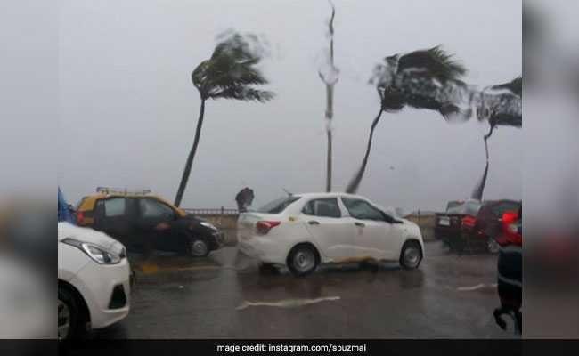 Mumbai Deluge - Here's what's happening in the city