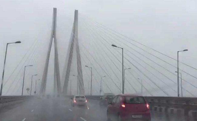Mumbai Deluge - Here's what's happening in the city