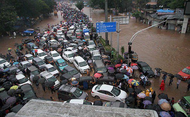 Mumbai Deluge - Here's what's happening in the city