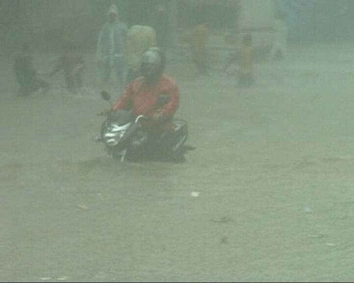 Mumbai Deluge - Here's what's happening in the city