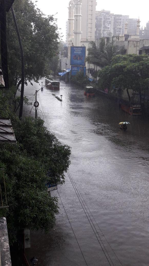 Mumbai Deluge - Here's what's happening in the city