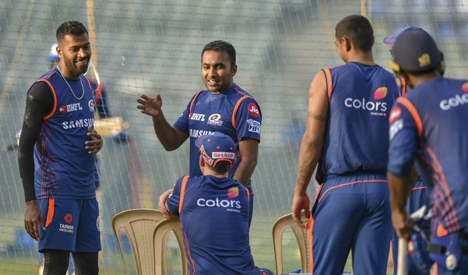 Mumbai Indians,Delhi Capitals Players Photos