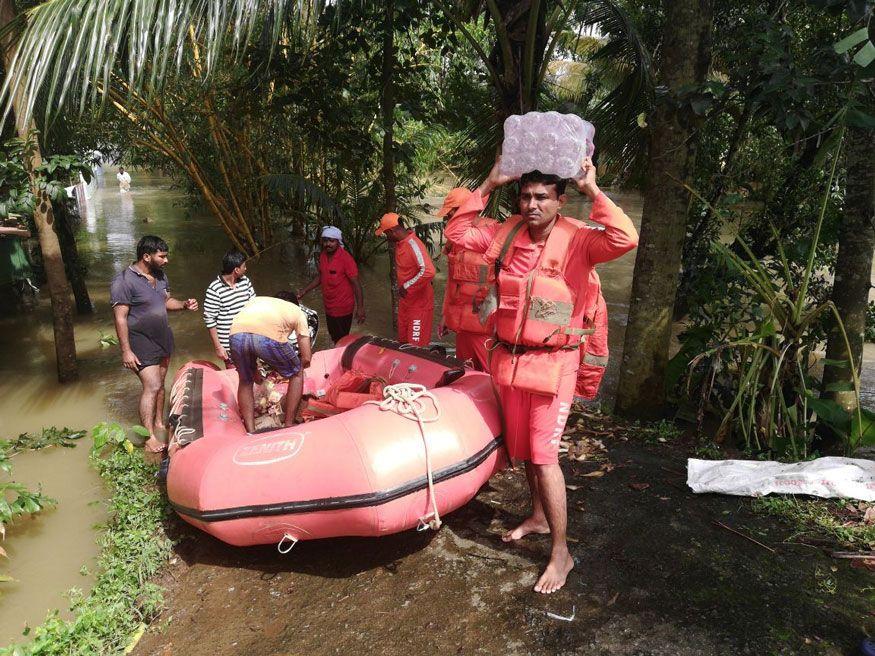 NDRF arrives to fasten Rescue Operations in Kerala