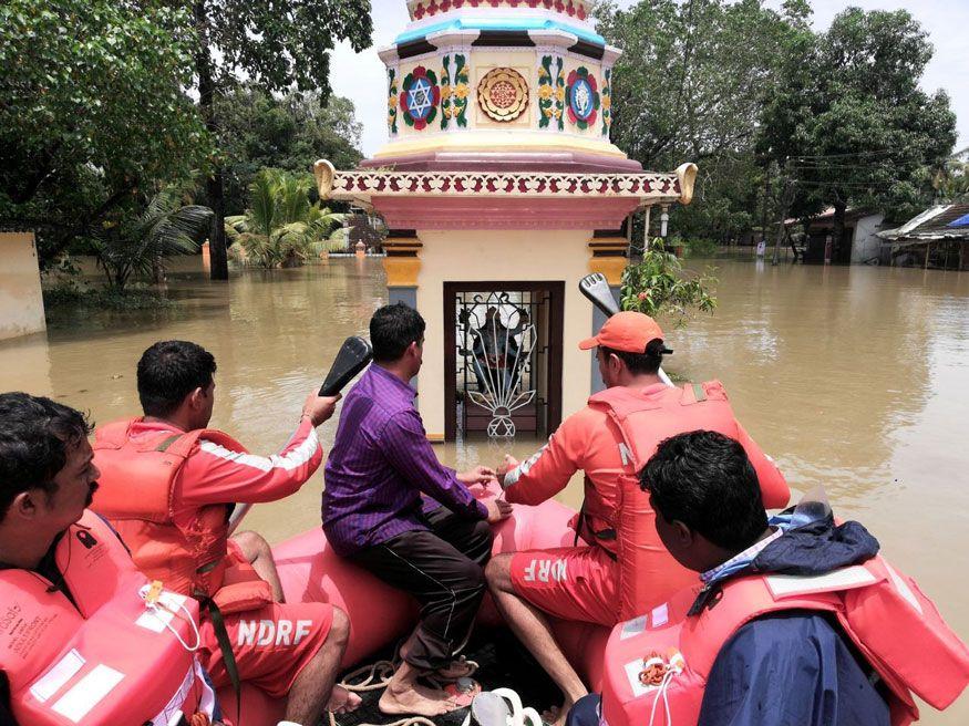 NDRF arrives to fasten Rescue Operations in Kerala