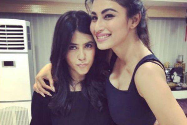 Naagin Actress Mouni Roy Photos goes viral ON Internet