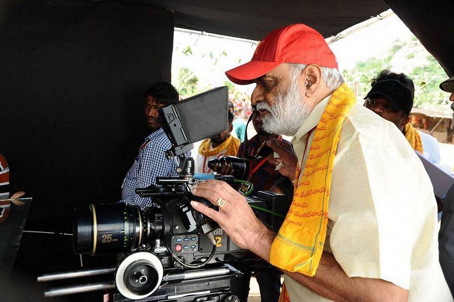Nagarjuna Om Namo Venkatesaya Telugu Movie Working Stills