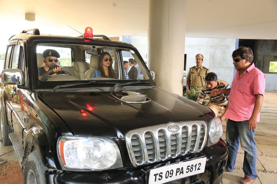 Nakshatram New Working Stills