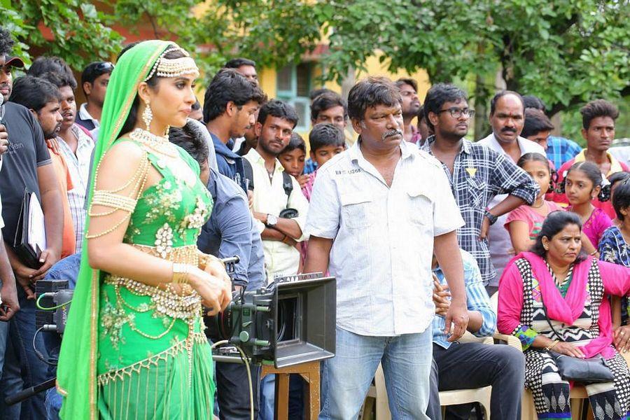 Nakshatram Telugu Movie Working Stills