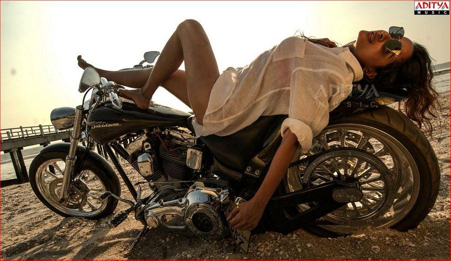 Nakshatram Telugu Movie Latest Photos