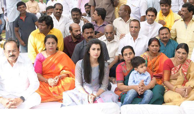 Nandamuri Family at NTR Ghat Exclusive Photos
