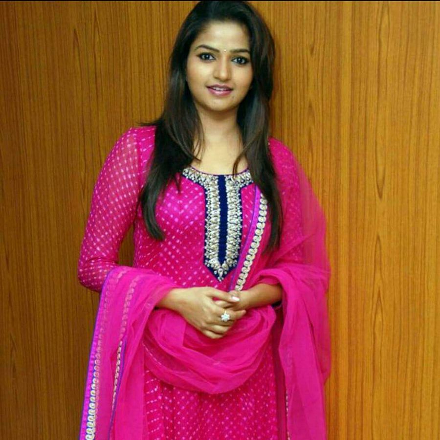 Nandini Serial Actress Nithya Ram Rare Photos