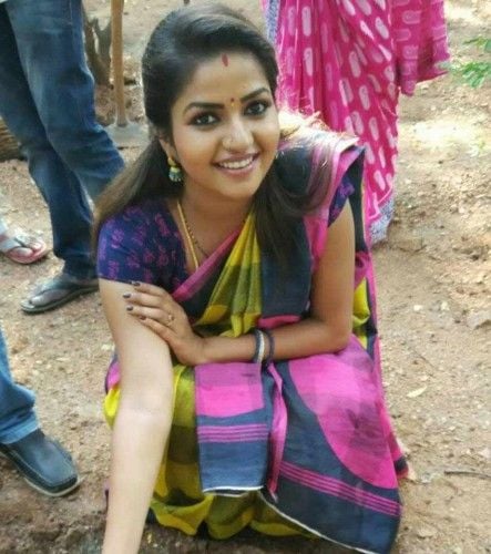 Nandini Serial Actress Nithya Ram Rare Photos