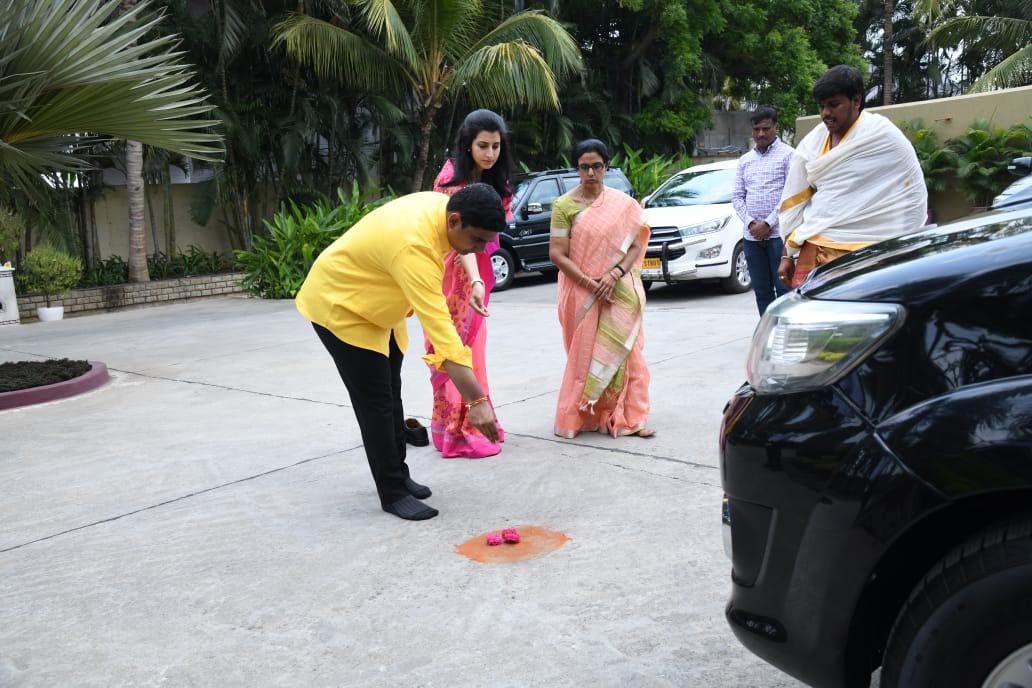 Nara Lokesh Blessed by Parents before Filing Nomination Photos