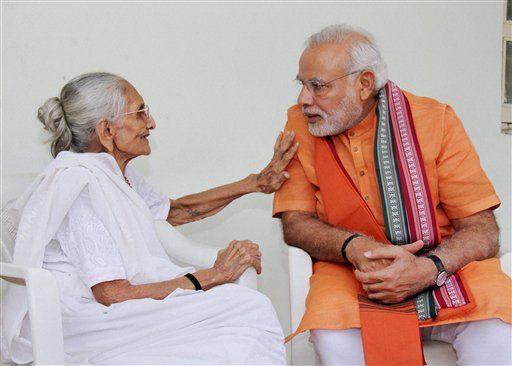 Narendra Modi with Mother Unseen Photos