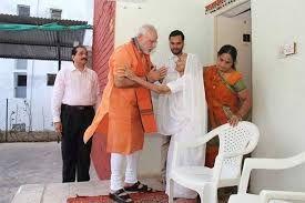 Narendra Modi with Mother Unseen Photos