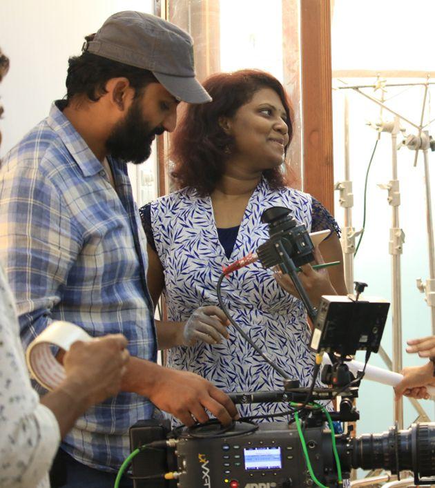 Nee Venakale Nadichi Movie Working Stills