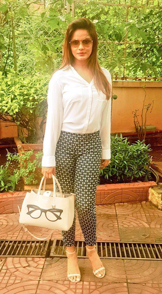 B'day Special: Neetu Chandra Rare & Unseen Personal Real Life Photos