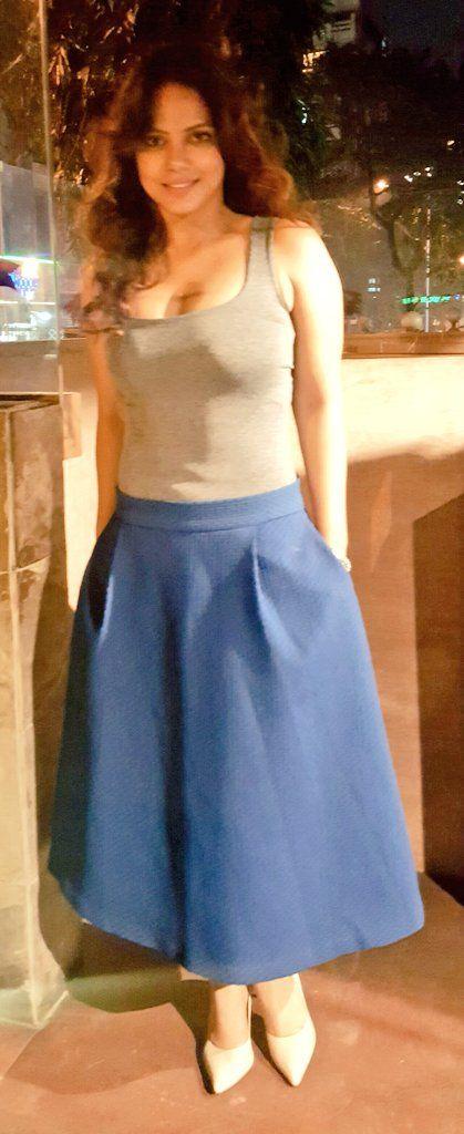 B'day Special: Neetu Chandra Rare & Unseen Personal Real Life Photos