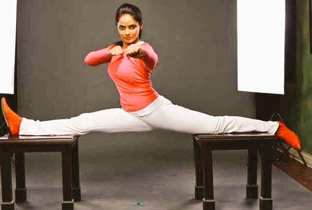 B'day Special: Neetu Chandra Rare & Unseen Personal Real Life Photos